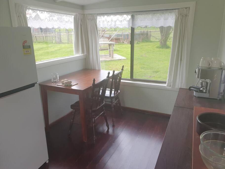 Handsome Hills Dairy Retreat Won Wron Exterior photo