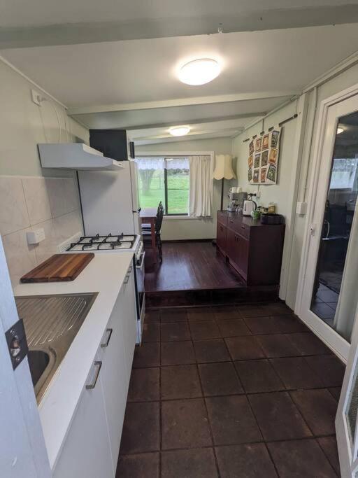 Handsome Hills Dairy Retreat Won Wron Exterior photo