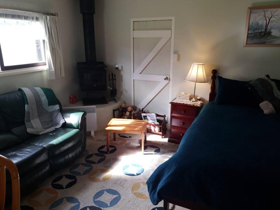 Handsome Hills Dairy Retreat Won Wron Exterior photo